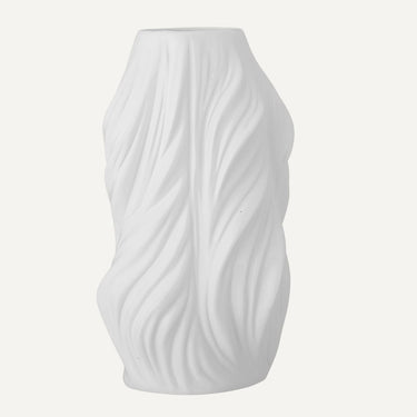 VASE IN WHITE CERAMIC SWISH EFFECT